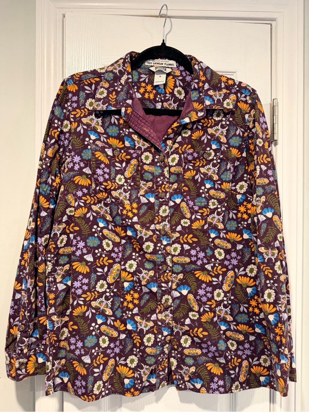 Duluth Trading Size M Free Swingin’ Flannel Elderberry Moth Floral Button Shirt